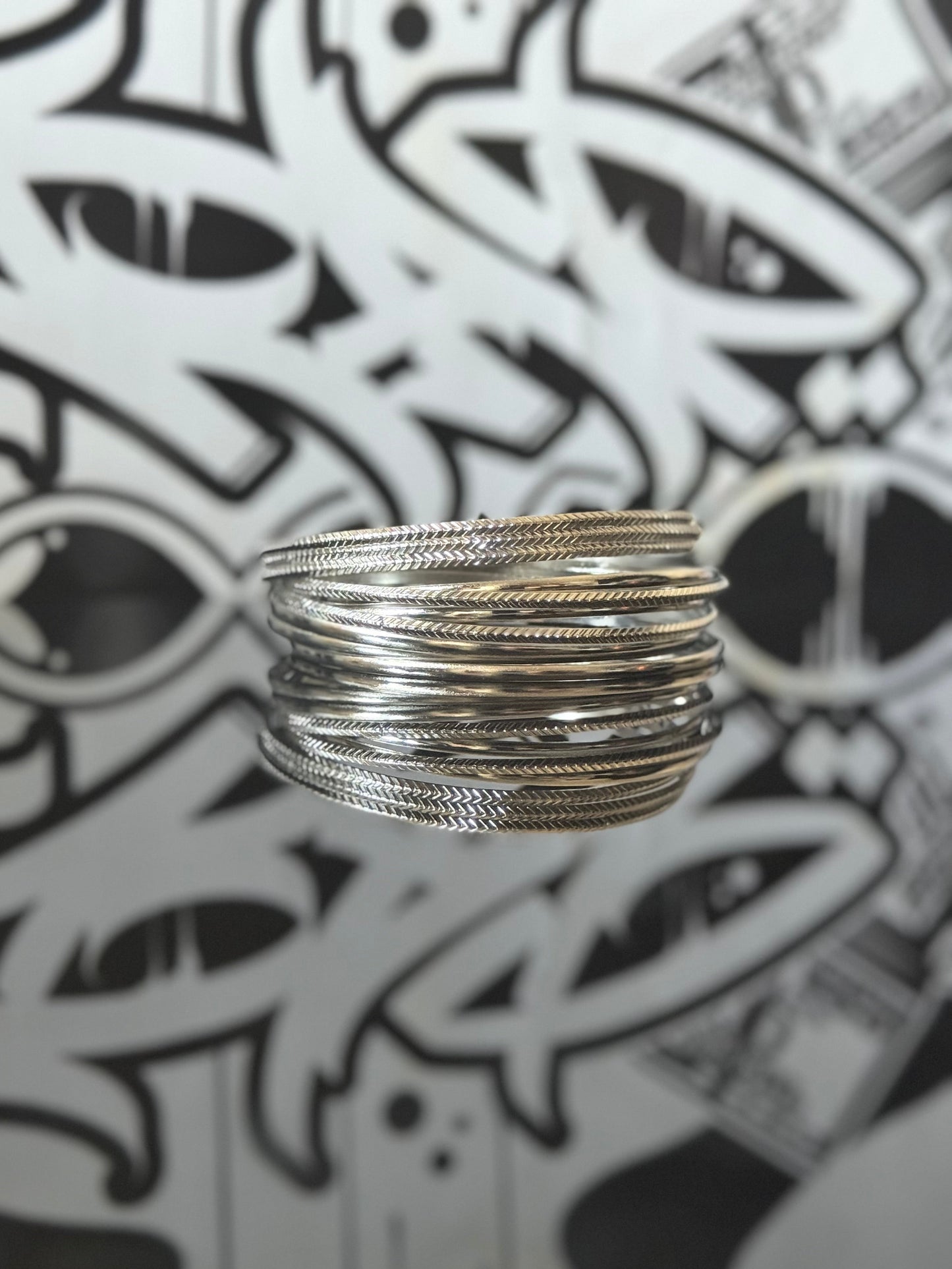 BANGLES (ARM HOOPS)